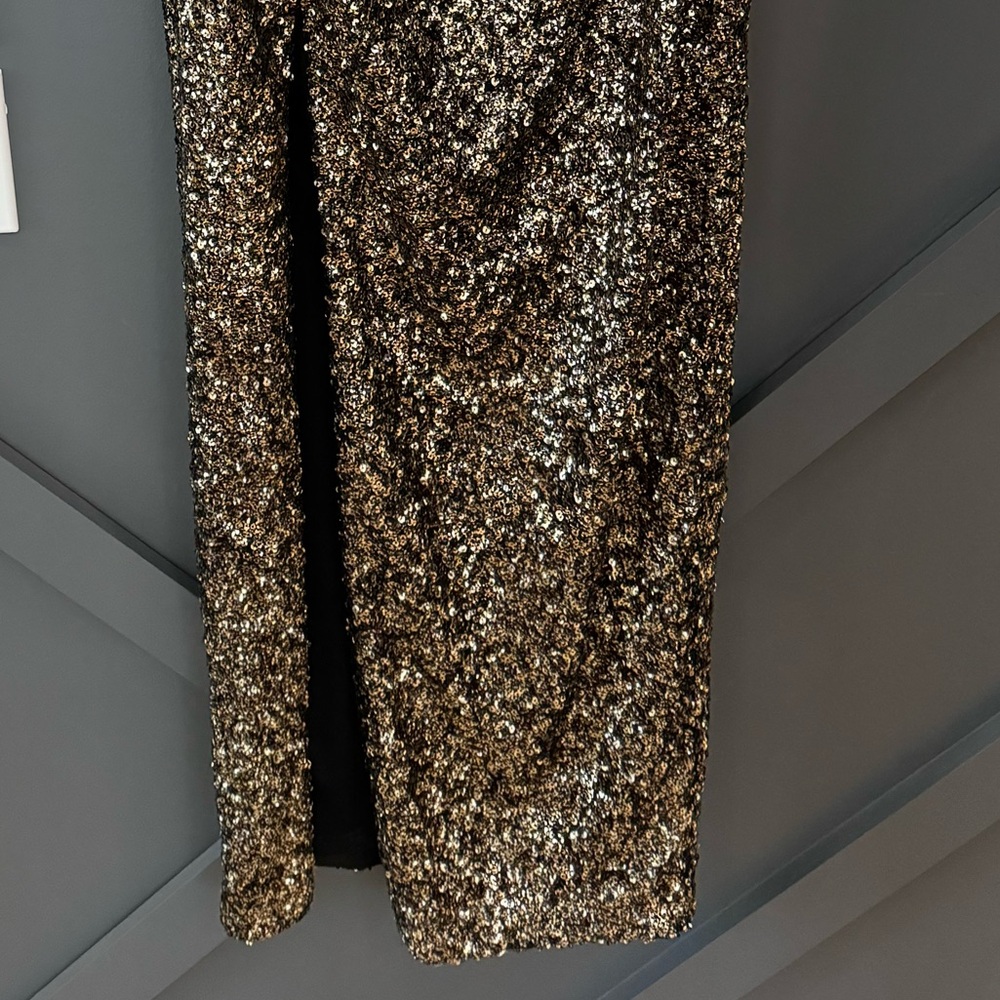 Gorgeous BRAND NEW sparkling gold gown with slit. Perfect for a wedding!